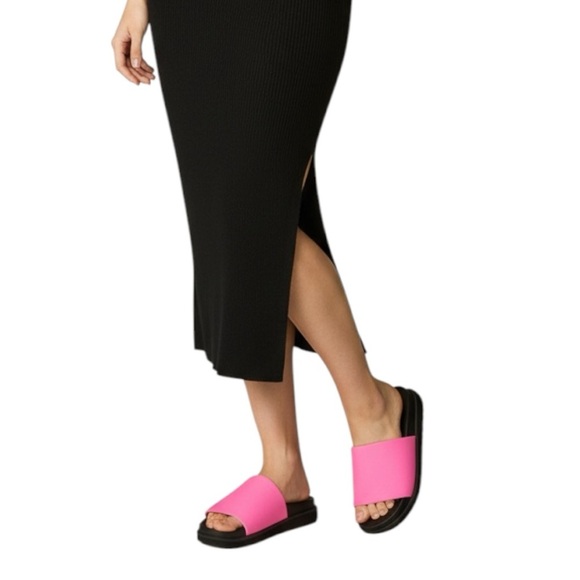 NEW Torrid Pink Slide Sandals - Picture 10 of 12